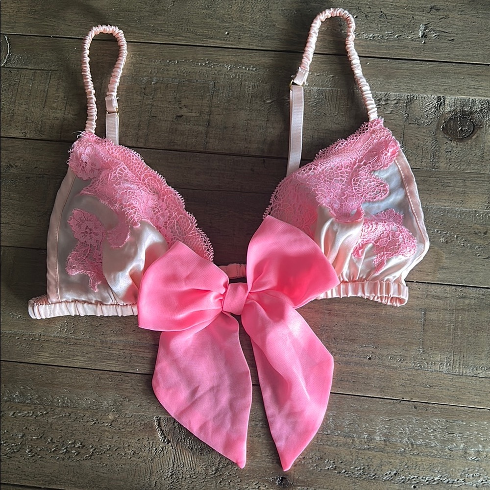 Victoria Secret Pink Lace Bralette- LIMITED EDITION